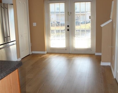 16320 Swan View Circle - Photo Thumbnail 4