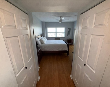 880 Mandalay Avenue - Photo Thumbnail 19