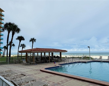 880 Mandalay Avenue - Photo Thumbnail 39