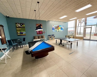 880 Mandalay Avenue - Photo Thumbnail 48