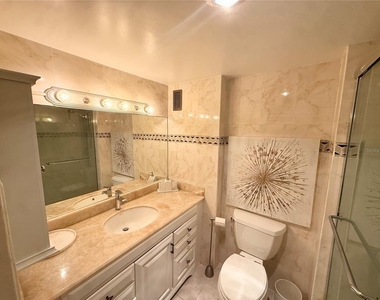 880 Mandalay Avenue - Photo Thumbnail 24