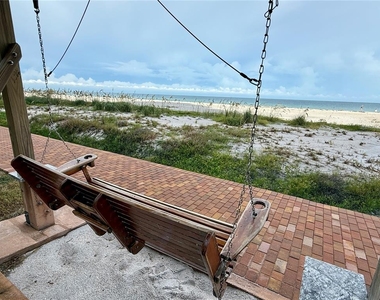 880 Mandalay Avenue - Photo Thumbnail 44