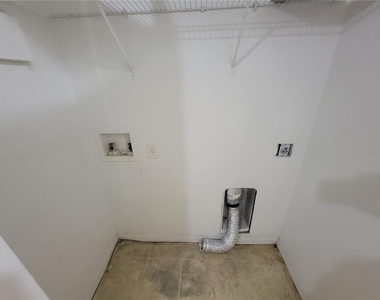 15755 Sw 33rd Ave Road - Photo Thumbnail 1