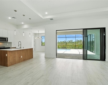 8348 Walden Street - Photo Thumbnail 13