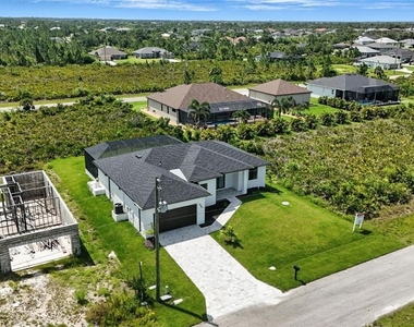 8348 Walden Street - Photo Thumbnail 7