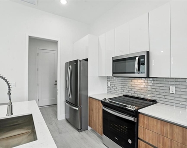 8348 Walden Street - Photo Thumbnail 21