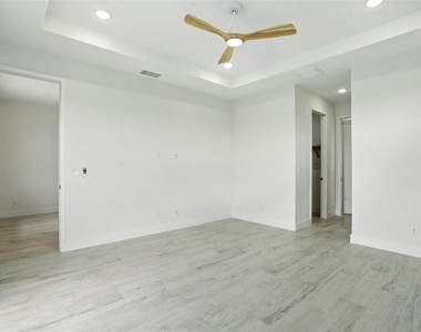 8348 Walden Street - Photo Thumbnail 9