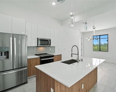 8348 Walden Street - Photo Thumbnail 19