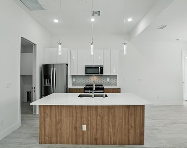 8348 Walden Street - Photo Thumbnail 18