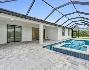 15401 Aqua Circle - Photo Thumbnail 10