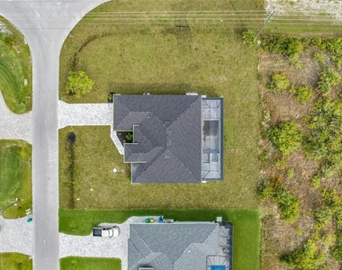 15401 Aqua Circle - Photo Thumbnail 12