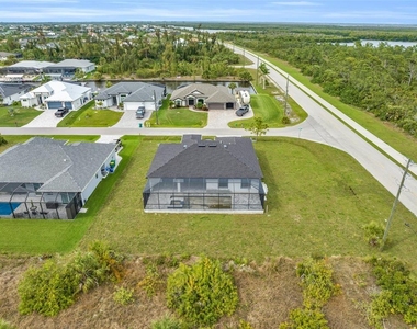 15401 Aqua Circle - Photo Thumbnail 13