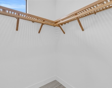15401 Aqua Circle - Photo Thumbnail 30