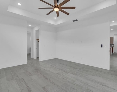 15401 Aqua Circle - Photo Thumbnail 29