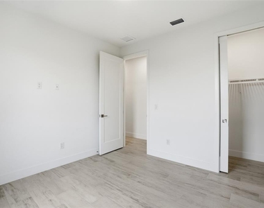 9402 Arrid Circle - Photo Thumbnail 35