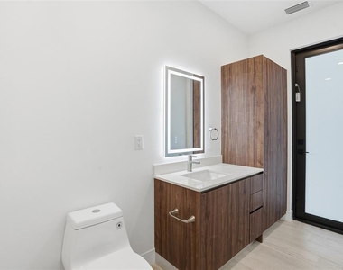 9402 Arrid Circle - Photo Thumbnail 41