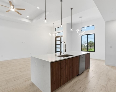 9402 Arrid Circle - Photo Thumbnail 22