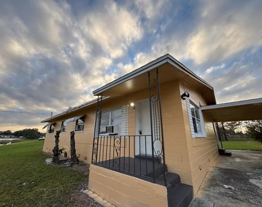 416 Sun Court - Photo Thumbnail 12