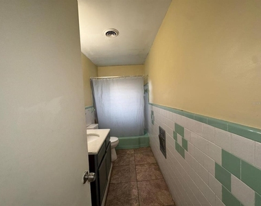 416 Sun Court - Photo Thumbnail 9