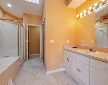 203 Coco Plum Drive - Photo Thumbnail 17