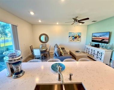 3117 Caribbean Soul Drive - Photo Thumbnail 8