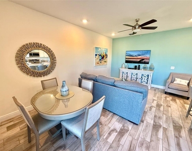 3117 Caribbean Soul Drive - Photo Thumbnail 5