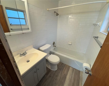 215 Park Boulevard S - Photo Thumbnail 8