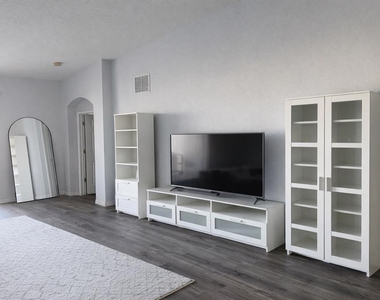 5360 Mang Place - Photo Thumbnail 6