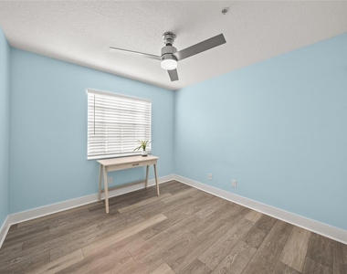 5528 Fair Oaks Street - Photo Thumbnail 12