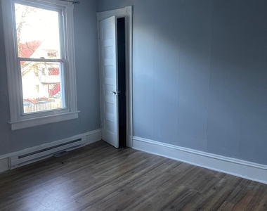 20 Myrtle Avenue - Photo Thumbnail 1