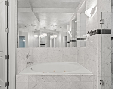 360 E Desert Inn Road - Photo Thumbnail 37