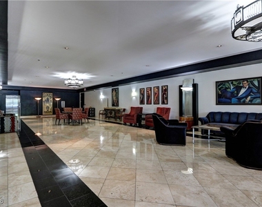 360 E Desert Inn Road - Photo Thumbnail 2