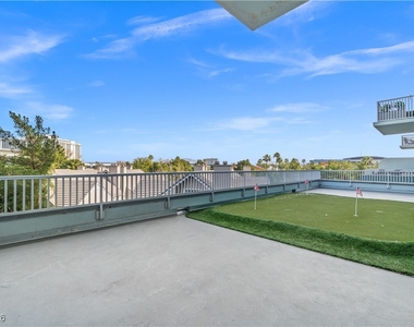 360 E Desert Inn Road - Photo Thumbnail 44