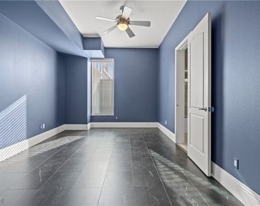 360 E Desert Inn Road - Photo Thumbnail 29