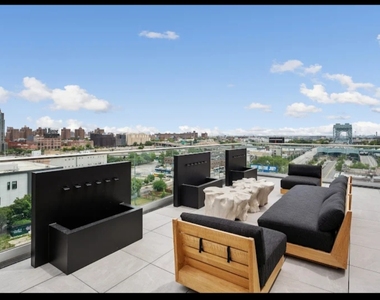 215 E 124th St - Photo Thumbnail 4
