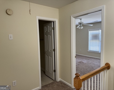 135 Logmont Trace - Photo Thumbnail 10