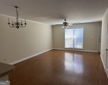 135 Logmont Trace - Photo Thumbnail 3