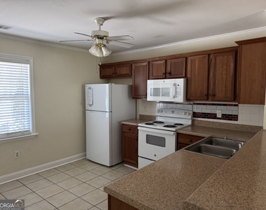 135 Logmont Trace - Photo Thumbnail 4