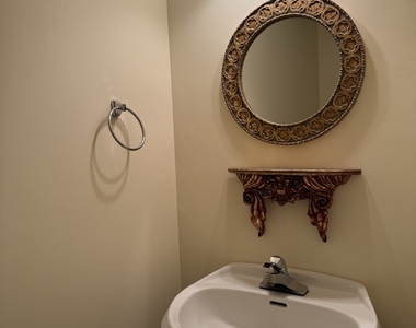 135 Logmont Trace - Photo Thumbnail 7