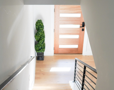 68 Boulevard Se - Photo Thumbnail 3