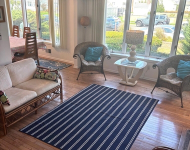 7 Lincoln Avenue - Photo Thumbnail 4