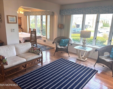 7 Lincoln Avenue - Photo Thumbnail 3