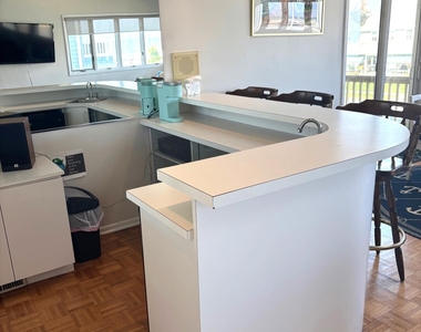 7 Lincoln Avenue - Photo Thumbnail 15