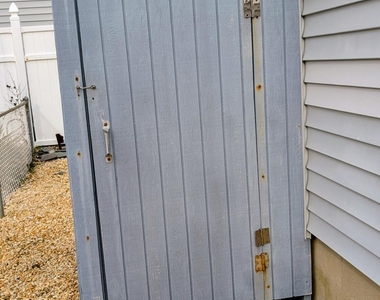 5 1/2 New Brunswick Avenue - Photo Thumbnail 1