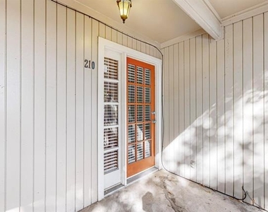 5220 Fleetwood Oaks Avenue - Photo Thumbnail 4