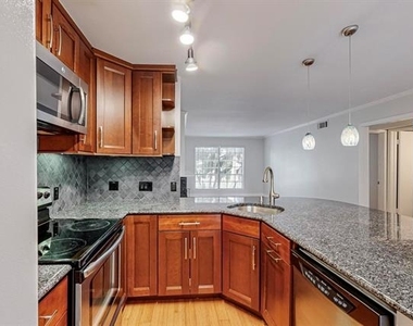 5220 Fleetwood Oaks Avenue - Photo Thumbnail 15