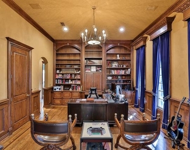 6805 Laurel Valley Drive - Photo Thumbnail 18