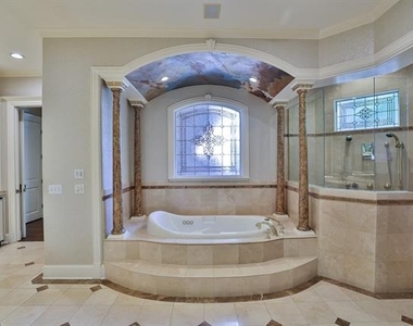 6805 Laurel Valley Drive - Photo Thumbnail 17