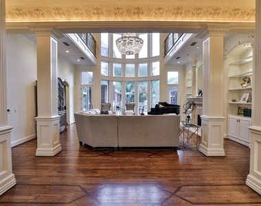 6805 Laurel Valley Drive - Photo Thumbnail 3