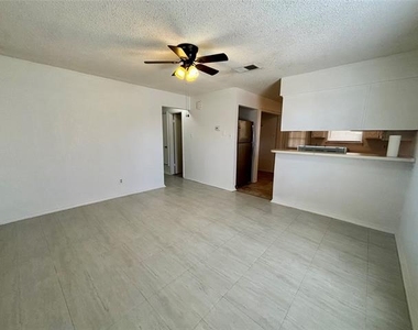 2600 21st Street - Photo Thumbnail 1